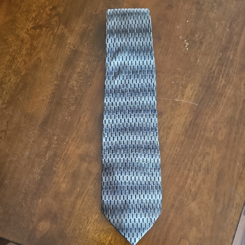 Van Heusen Black and Gray Geometric Tie